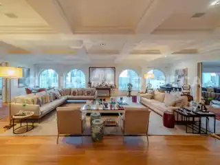 High-Floor Apartment with a Wonderful View