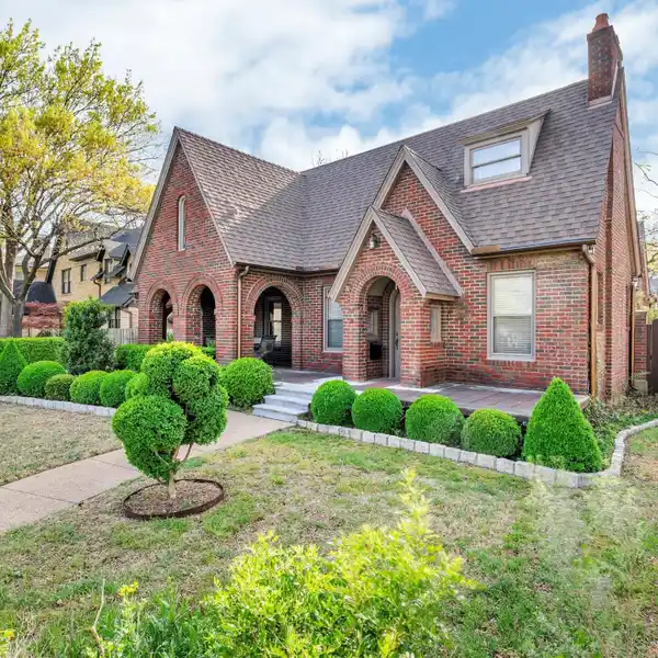 A GEM IN THE HEART OF KESSLER PARK