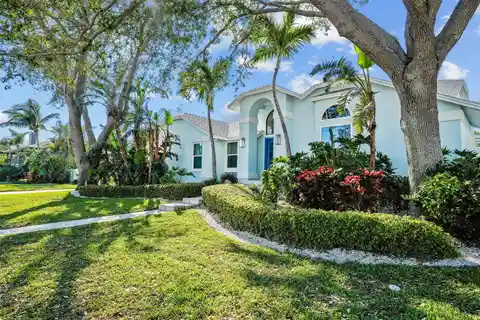 Exquisite Tropical Paradise in Tierra Verde