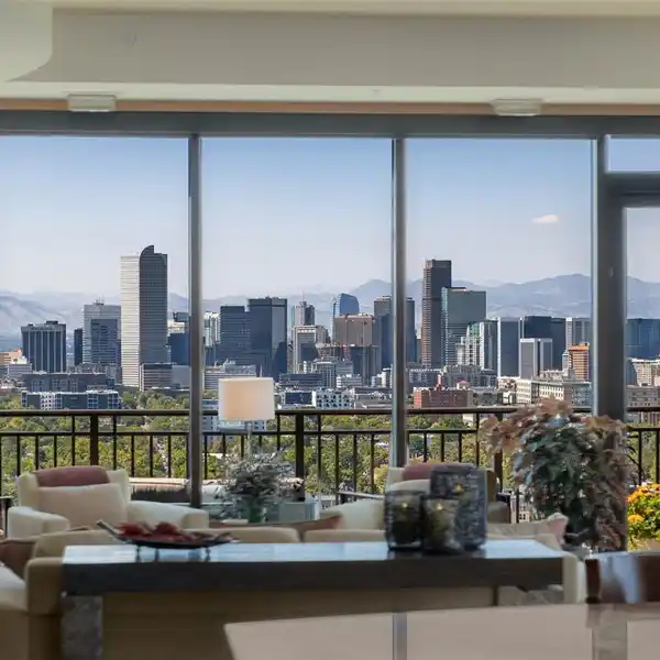 ONE OF THE PREMIER RESIDENCES AT THE PINNACLE