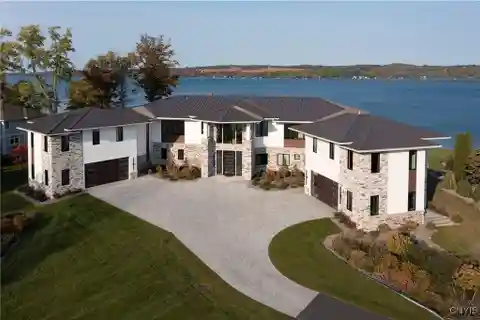 Incredible Custom Designed Contemporary on Skaneateles Lake