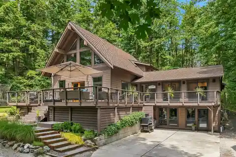 Custom-built Entertainer's Dream