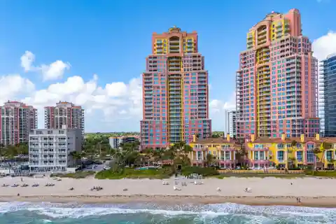 Renovated Penthouse at the Palms in Fort Lauderdale