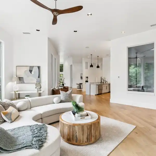 REMARKABLE ESTATE ON A QUIET CUL-DE-SAC