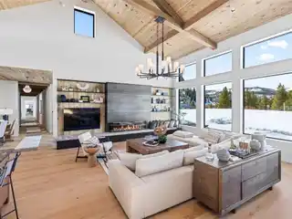 Beautiful Home with Amazing Views