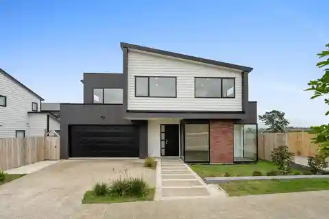 Master-Planned Development with Natural Surroundings