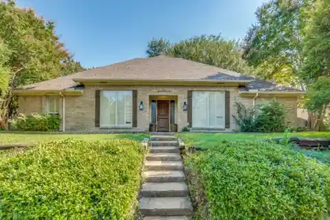 Spacious Home in the Heart of Lakewood