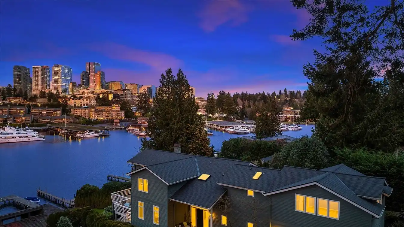 Lakefront Living at Its Best