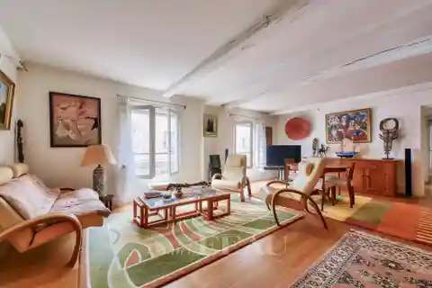 Ideal Pied a Terre in a Desirable Location