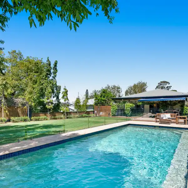 GORGEOUS QUEENSLANDER