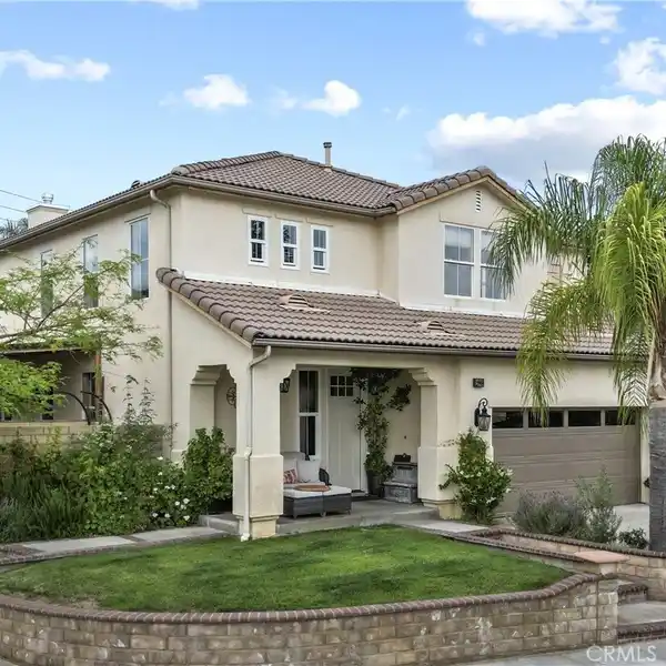 REMODELED CORNER LOT POOL HOME