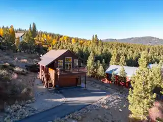 Luxury Mountain Living with Unmatched Views & Modern Comforts