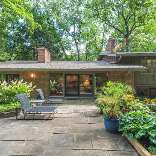 IMPECCABLY MAINTAINED HOME IN ANN ARBOR HILLS