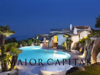 Exclusive Sea View Villa with Private Park in San Teodoro