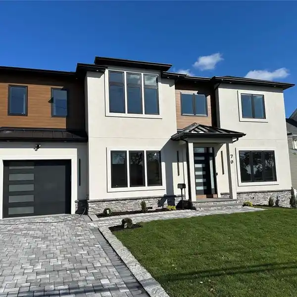 CUTTING-EDGE LUXURY HOME IN THE HEART OF MONTCLAIR HEIGHTS