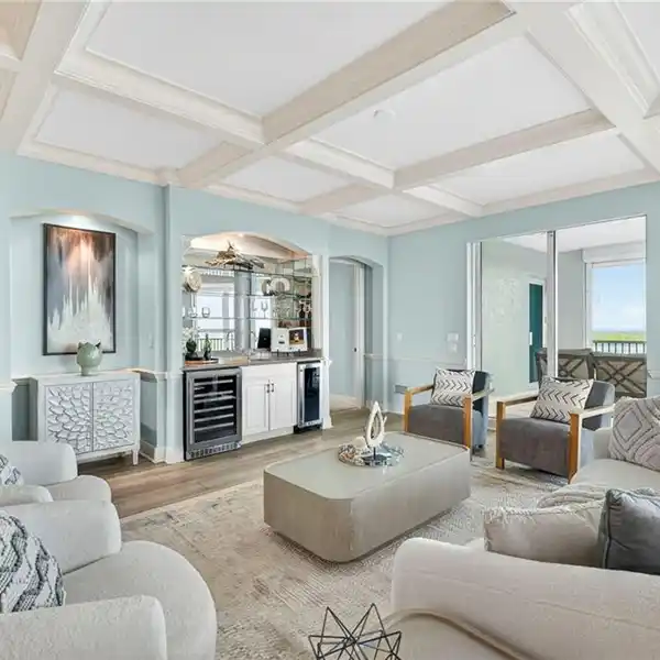 PANORAMIC VIEWS FROM THIS TURKEY BAY LUXURY RESIDENCE