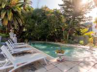 MANOR HOME SHOWCASING TIMELESS ELEGANCE