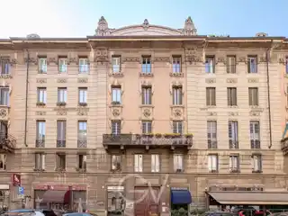 Contemporary Design in a Classic Milanese Setting