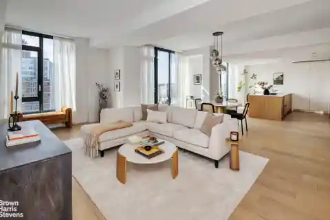 Breathtaking Penthouse with Abundant Natural Light