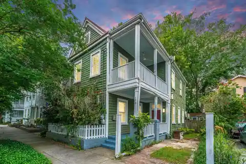Elegant Charleston Single Home