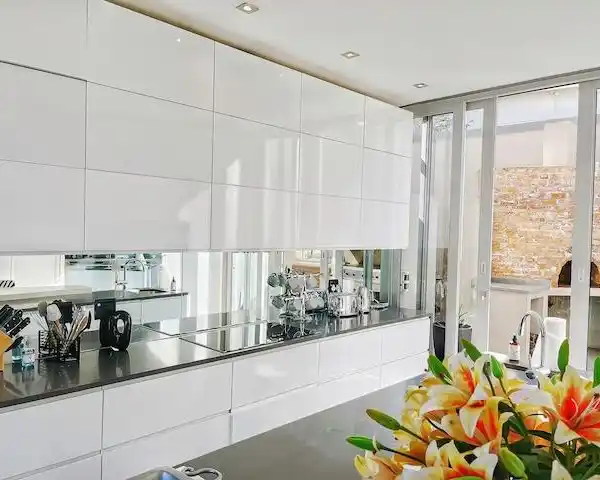 PALATIAL BEACHFRONT LIVING IN SHEFFIELD BEACH