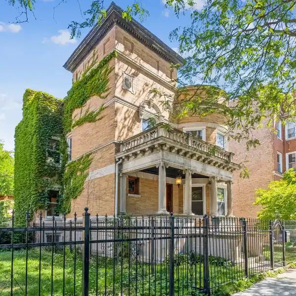 RARE TWO-STORY COTTAGE IN HYDE PARK