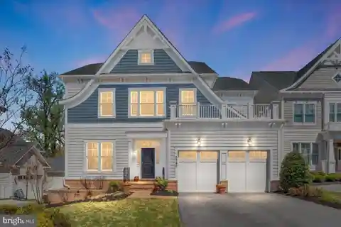 Designer Luxury Living on Landscaped Corner Lot