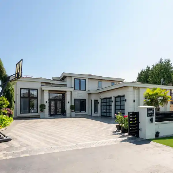 IMMACULATE CUSTOM HOME ON A QUIET STREET