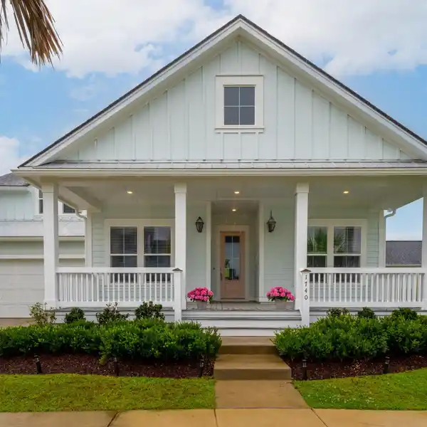 SINGLE-STORY LIVING AT ITS FINEST