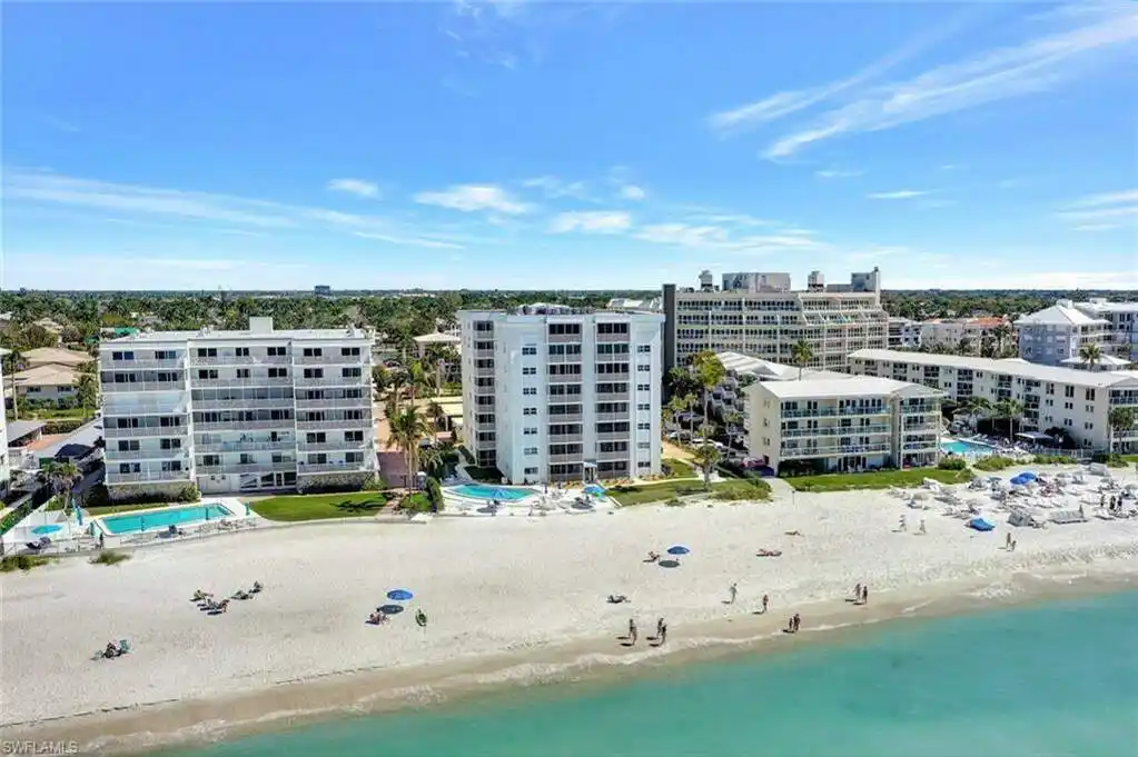 Beautiful Gulf-front Residence on the Miracle Mile