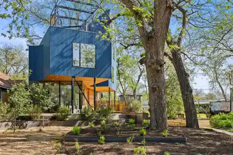 Sophisticated New Construction
