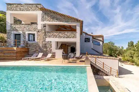 Exceptional Farmhouse Located Near Pic St Loup