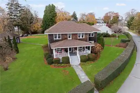 Historic Cottage with Beautiful Water Views