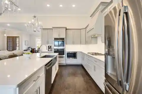 Stunning Seven-bedroom Home