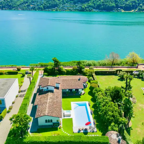 BEAUTIFUL RESIDENCE IN A PRIME LOCATION