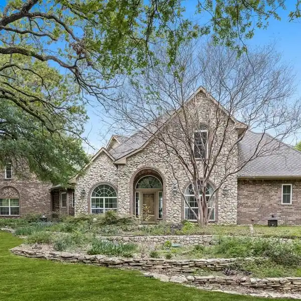 LAKEFRONT STUNNER WITH INCREDIBLE VIEWS