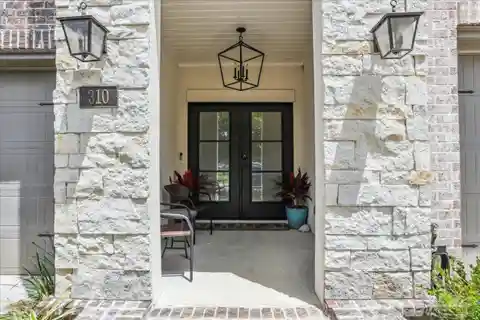 Luxe Townhome Living in Downtown Pensacola