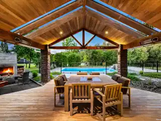 Luxury Lifestyle Retreat