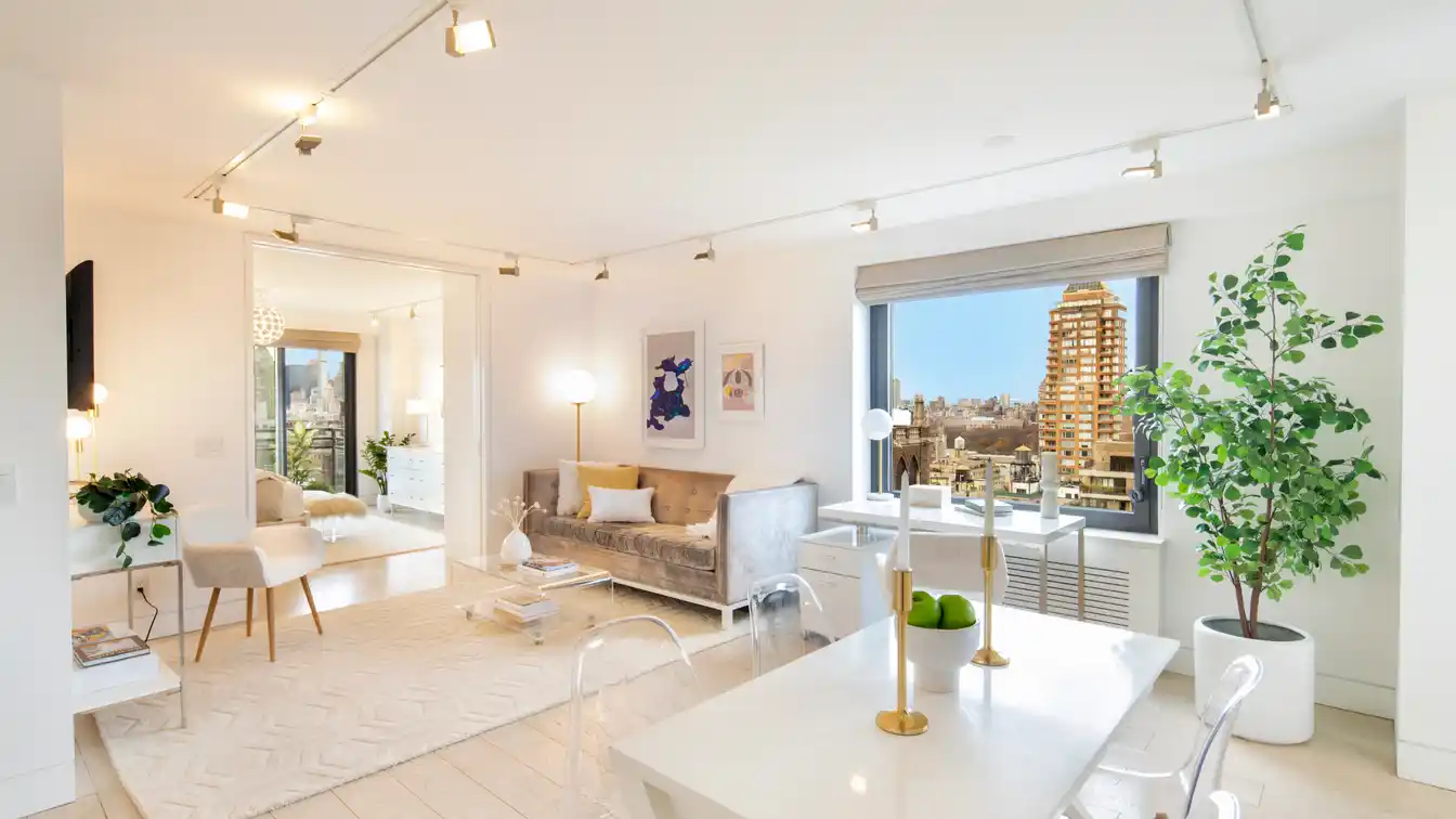 Triple-mint One Bedroom Co-op