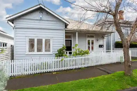 Endless Potential in Unbeatable Location