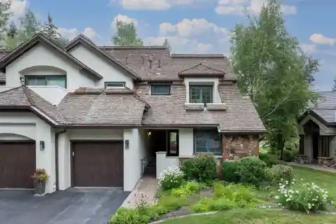 Newly Remodeled Home in Coveted Arrowhead