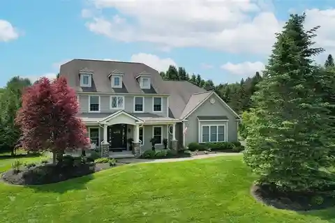 Beautifully Designed and Constructed Transitional