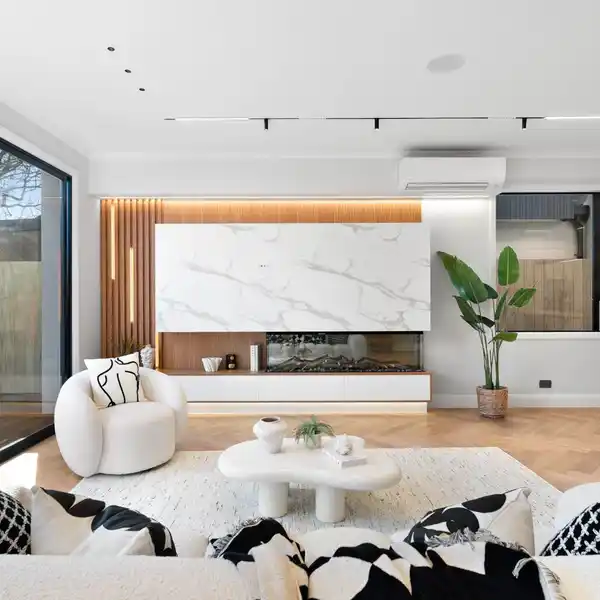 BRAND-NEW CONTEMPORARY HOME WITH BLUE-CHIP LIFESTYLE