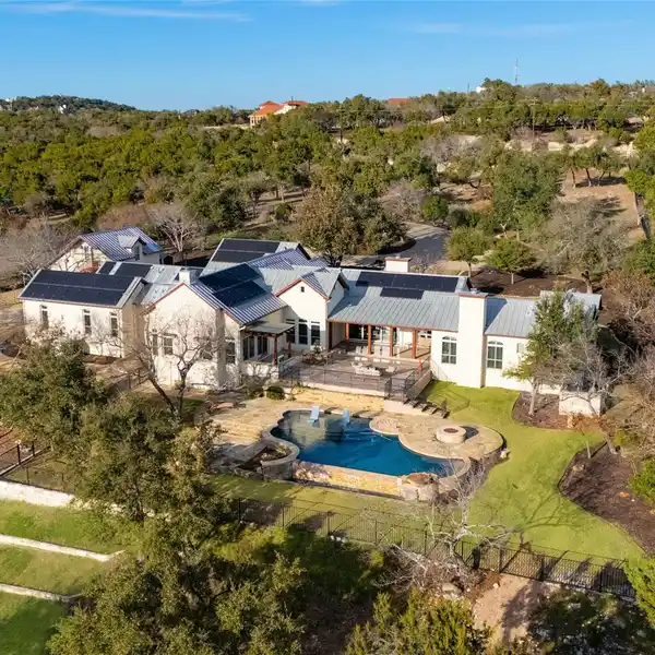 PRIVATELY GATED HILL COUNTRY RETREAT ON 4.5 ACRES