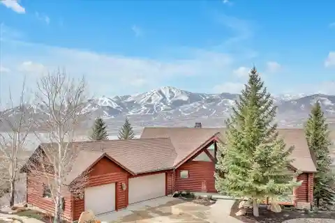 Gorgeous Home with Amazing Views