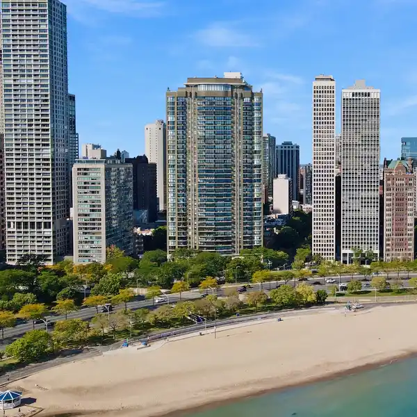 THREE BEDROOM LAKEFRONT RESIDENCE IN THE CARLYLE