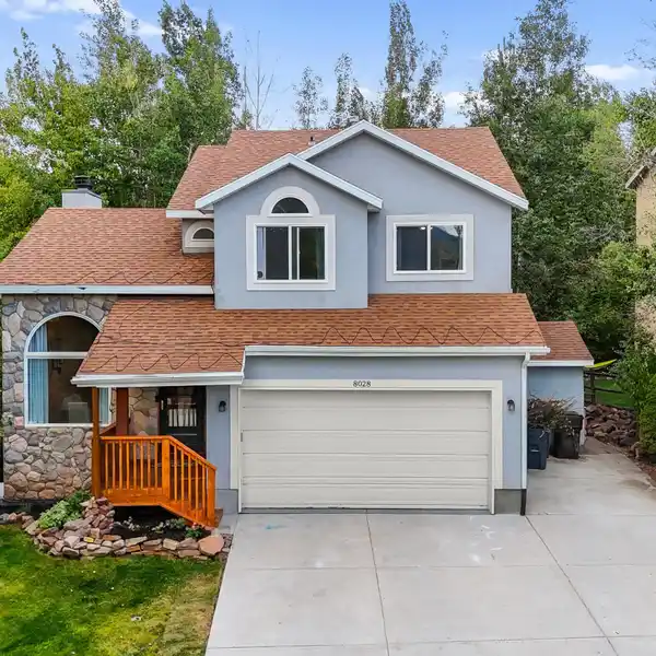 INTENTIONALLY UPDATED HOME IN DESIRABLE PINEBROOK