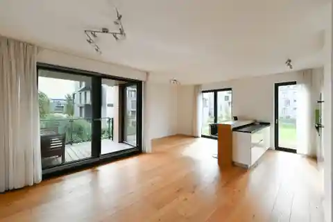 Spacious 4-Bedroom Apartment with Balcony in the Dock Riverside Project – Prague 8 – Libeň
