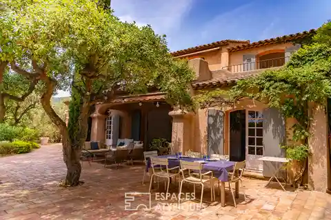 Architect-designed Villa with Sea View