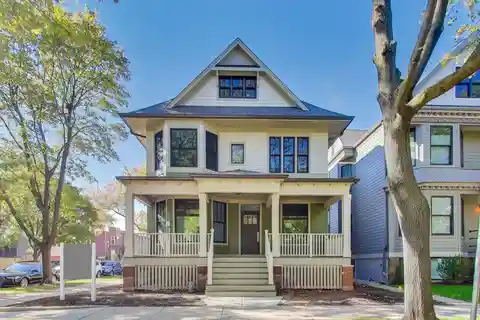 Show-Stopping North Center Home